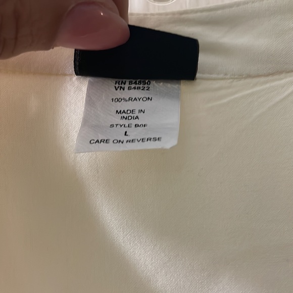 Cream three quarter sleeve open v-neck tunic size large - Picture 4 of 11